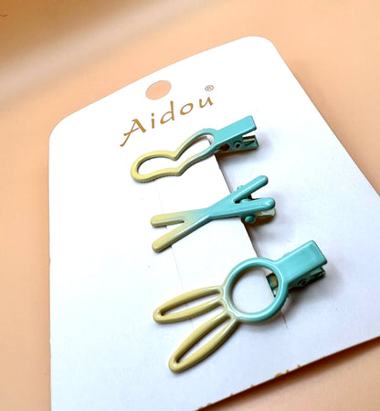 Chic Trio Hair Clips Set